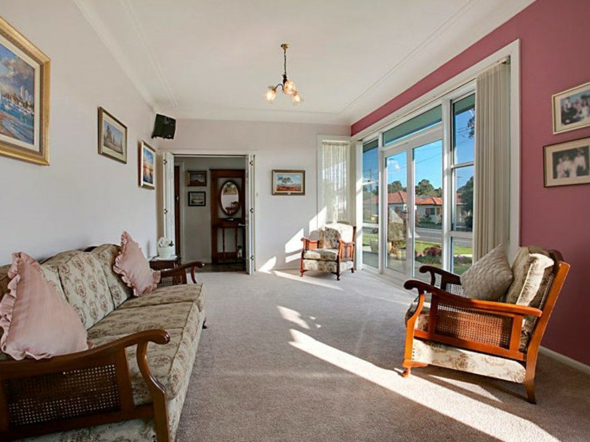 28 Hoddle Avenue, Campbelltown NSW 2560 House For Rent Domain