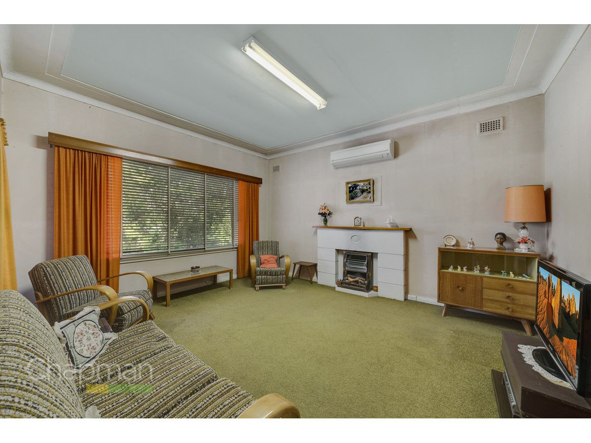 17 Cowdery Street, Glenbrook NSW 2773, Image 2