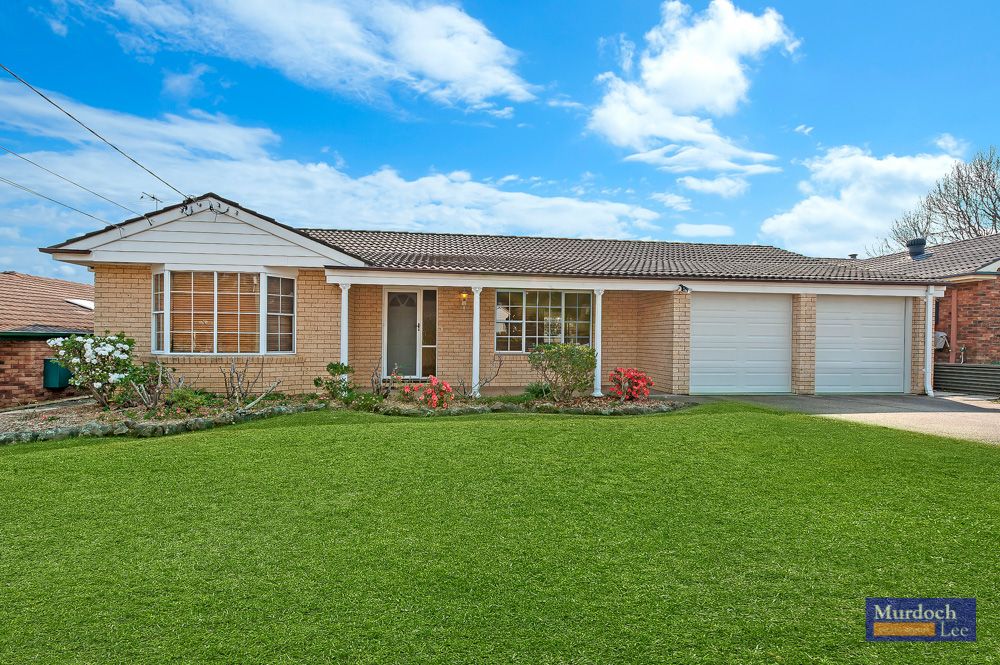 4 bedrooms House in 13 Freeman Avenue CASTLE HILL NSW, 2154