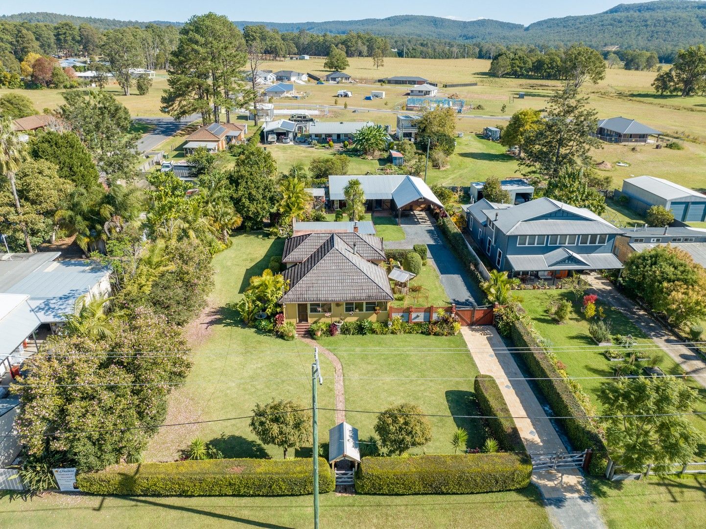 3 bedrooms House in 34-36 Coramba Street GLENREAGH NSW, 2450