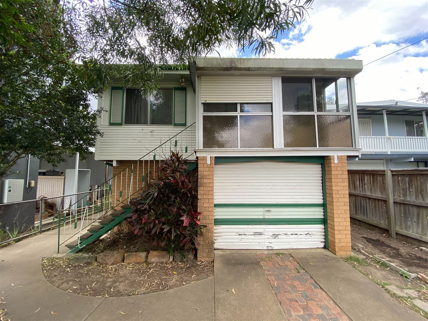 2 bedrooms House in 8 Asquith Street MORNINGSIDE QLD, 4170
