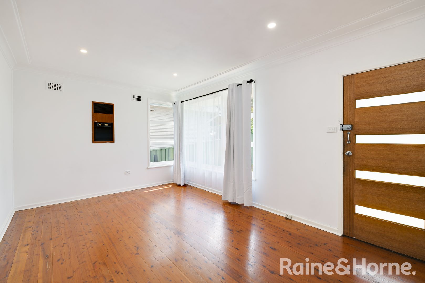 66 Violet Town Road, Tingira Heights NSW 2290, Image 2