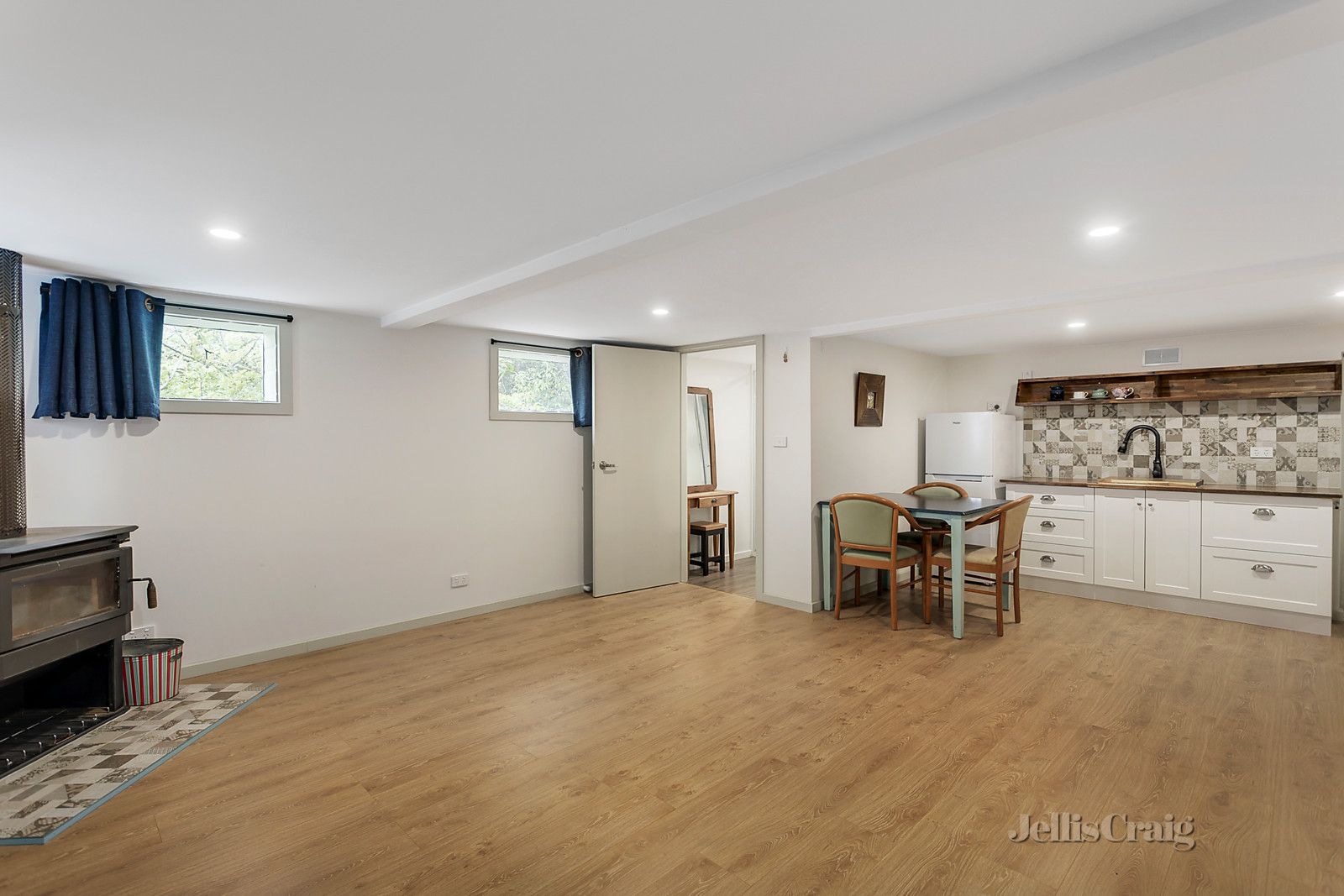 2/374 Middleborough Road, Blackburn VIC 3130, Image 2