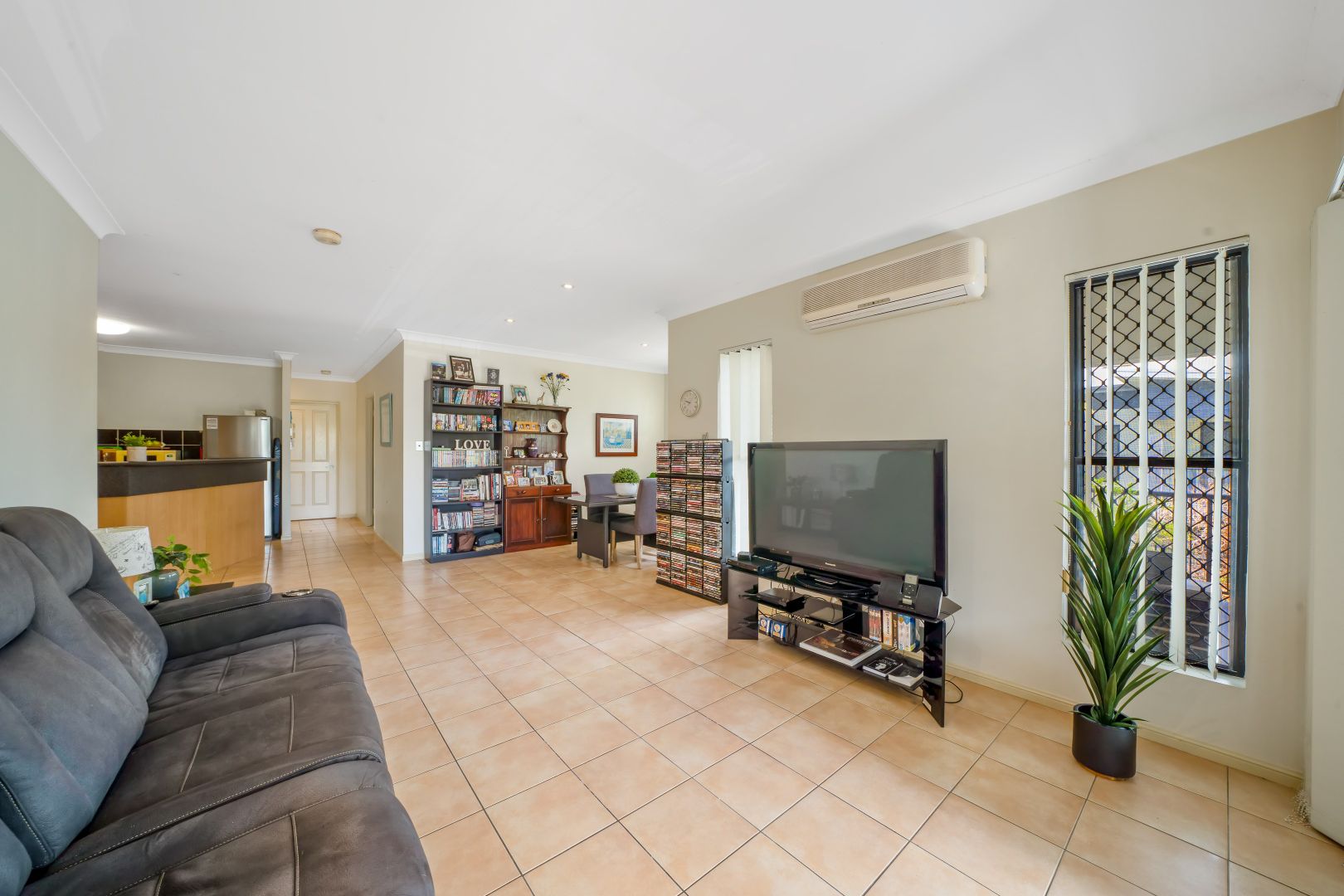 19/19 Brickfield Road, Aspley QLD 4034, Image 2