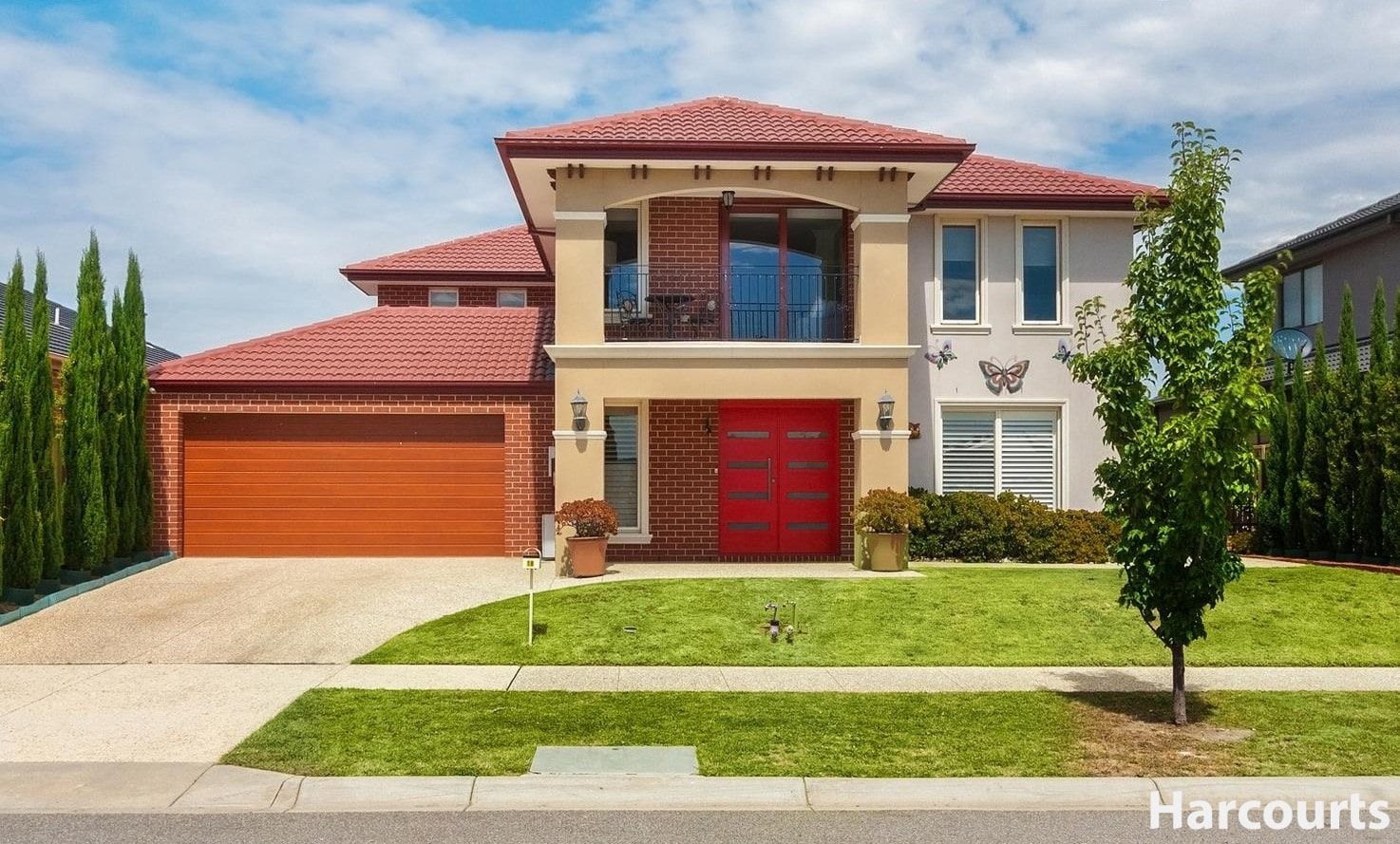 4 bedrooms House in 18 Ashford Drive PAKENHAM VIC, 3810