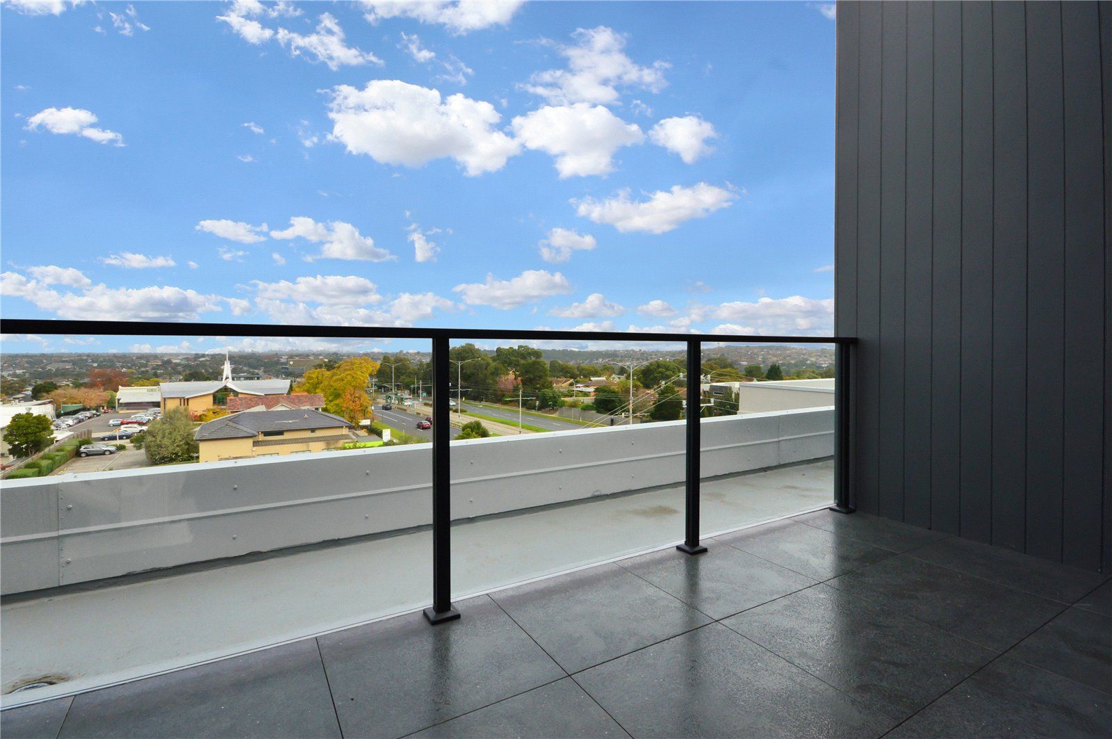 2 bedrooms Apartment / Unit / Flat in 403/362 Burwood Highway BURWOOD VIC, 3125