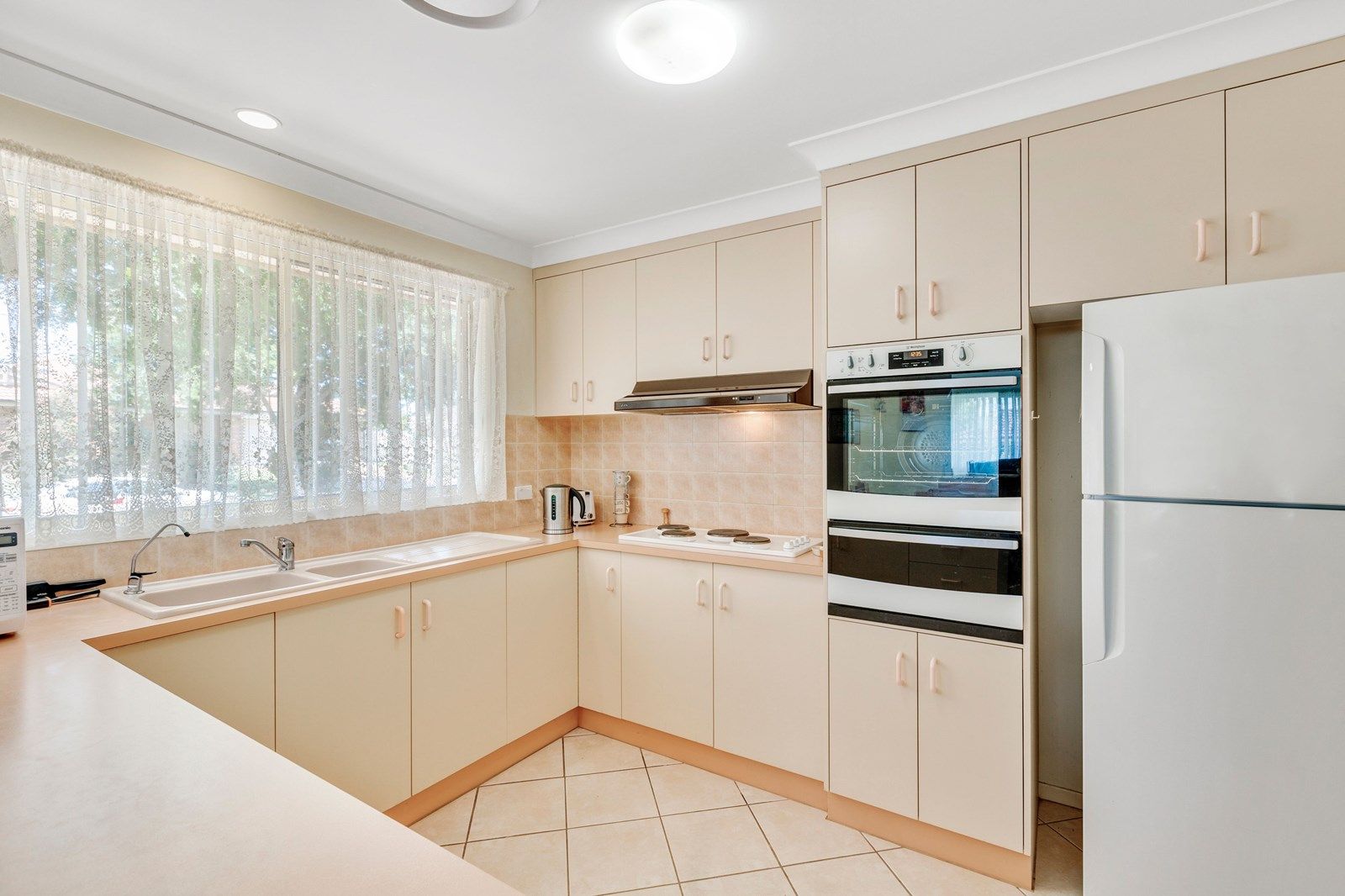 26 Bromley Court, Lake Haven NSW 2263, Image 2