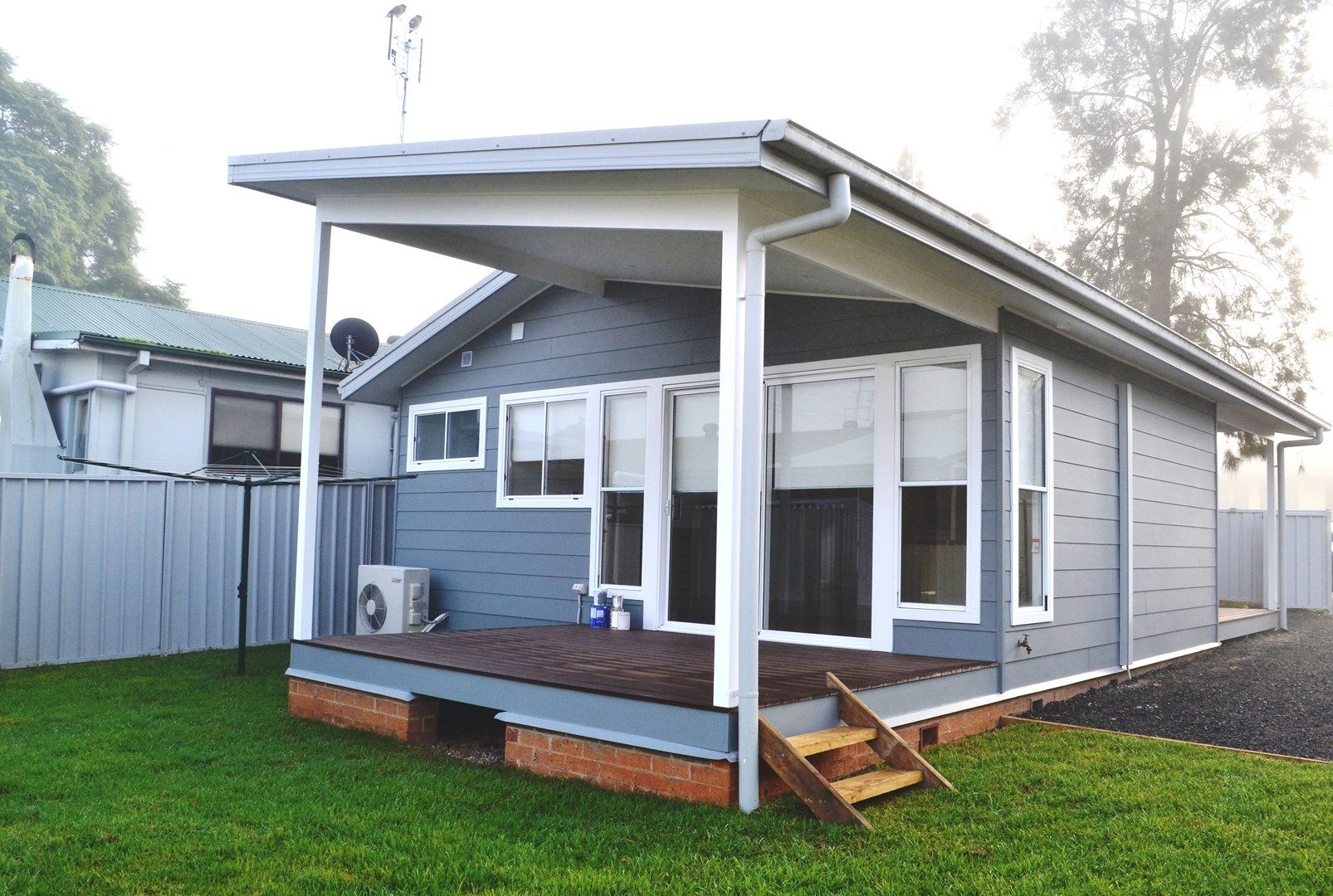 2 bedrooms House in 19A Woods Road SOUTH WINDSOR NSW, 2756