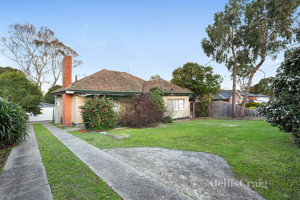 3 bedrooms House in 12 Anama Street GREENSBOROUGH VIC, 3088