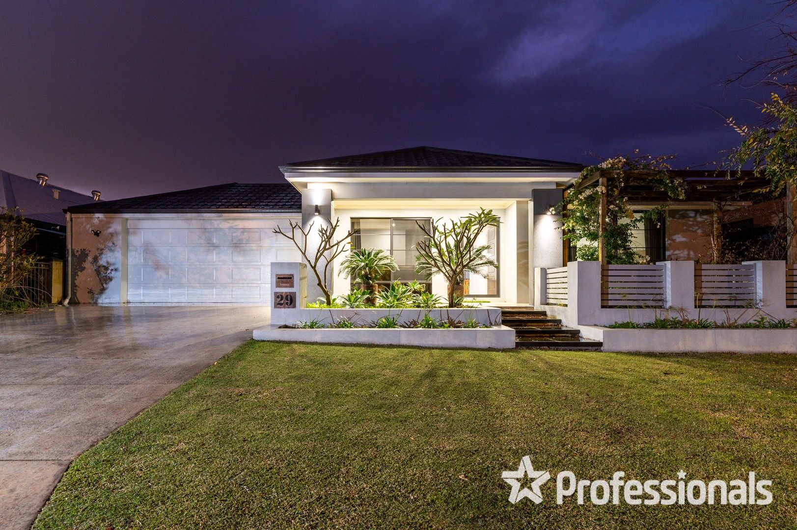 29 Versailles Turn, Landsdale WA 6065, Image 0