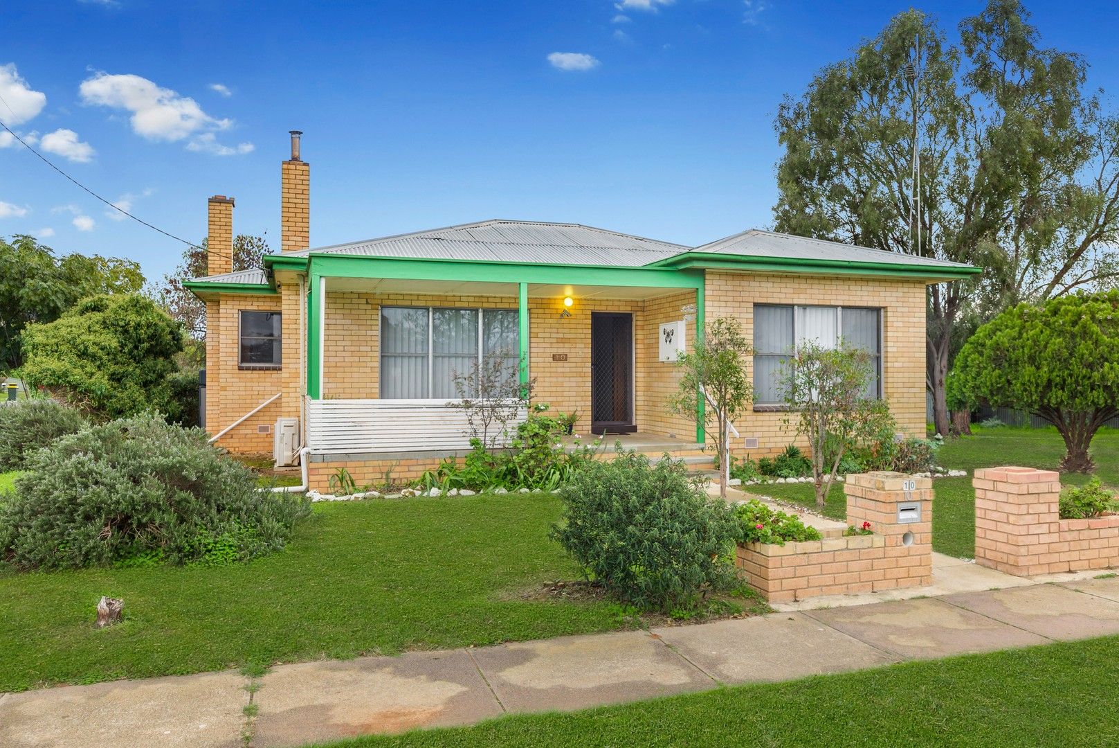 10 Armstrong Street, Charlton VIC 3525 Domain