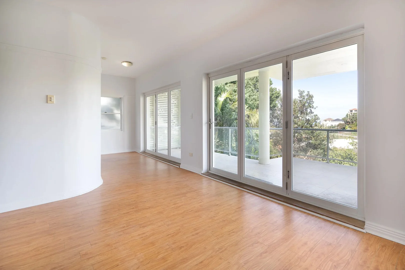 Additional image 3 of 3/16 Carlisle St, Tamarama NSW 2026