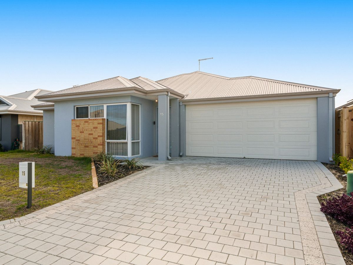4 bedrooms House in 15 Glamorgan Loop ELLENBROOK WA, 6069