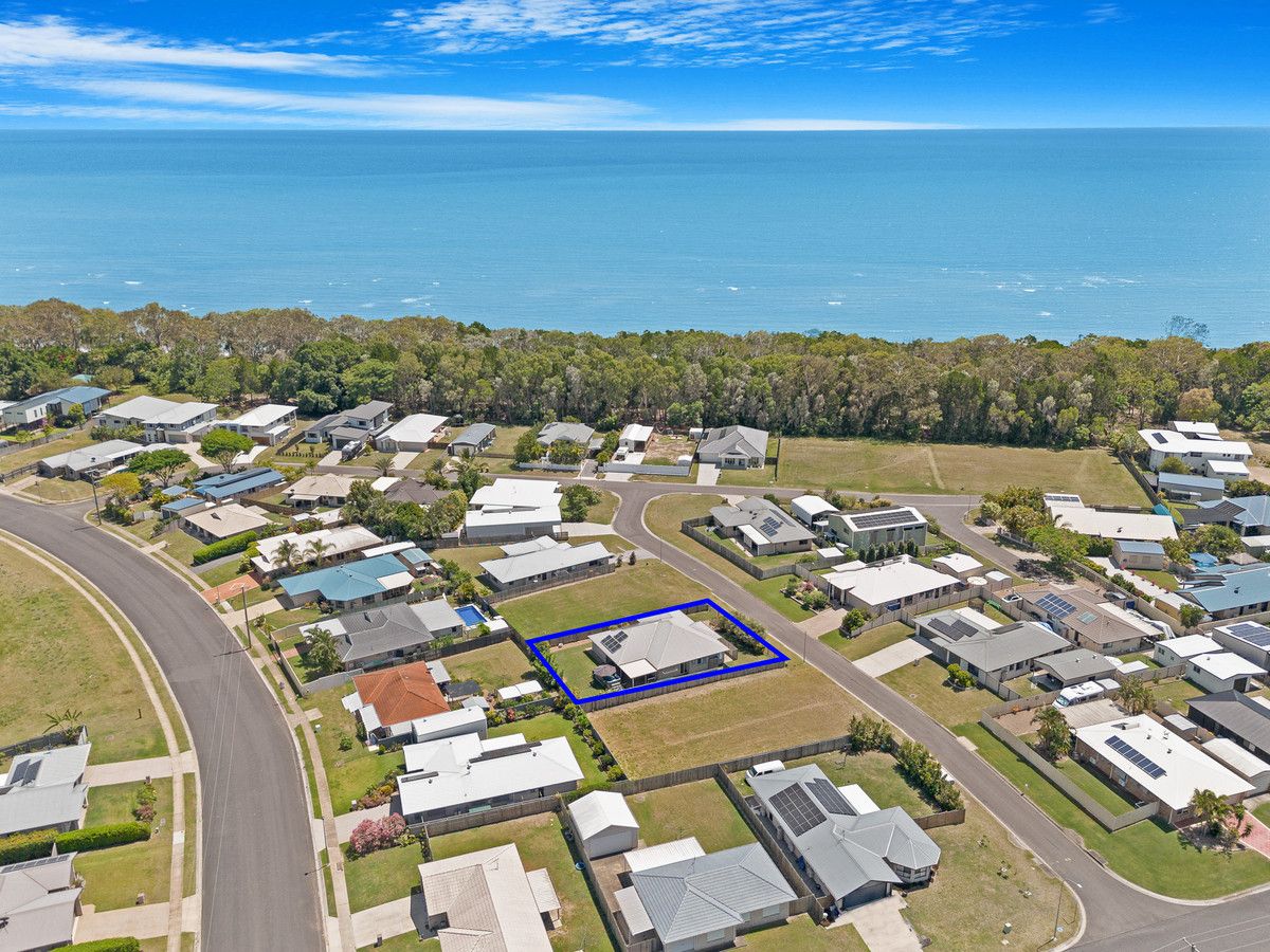 4 bedrooms House in 6 Silverleaf Terrace TOOGOOM QLD, 4655
