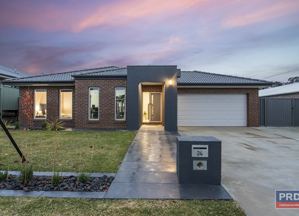 24 Mcconnell Drive, Junortoun VIC 3551