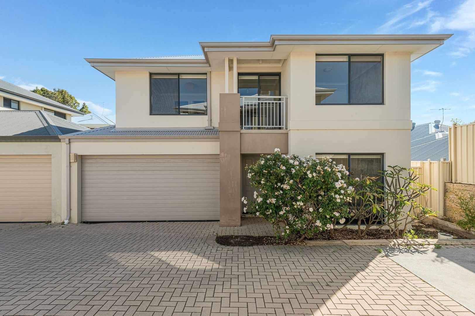 4 bedrooms Townhouse in 77 Oakdene Drive MADELEY WA, 6065