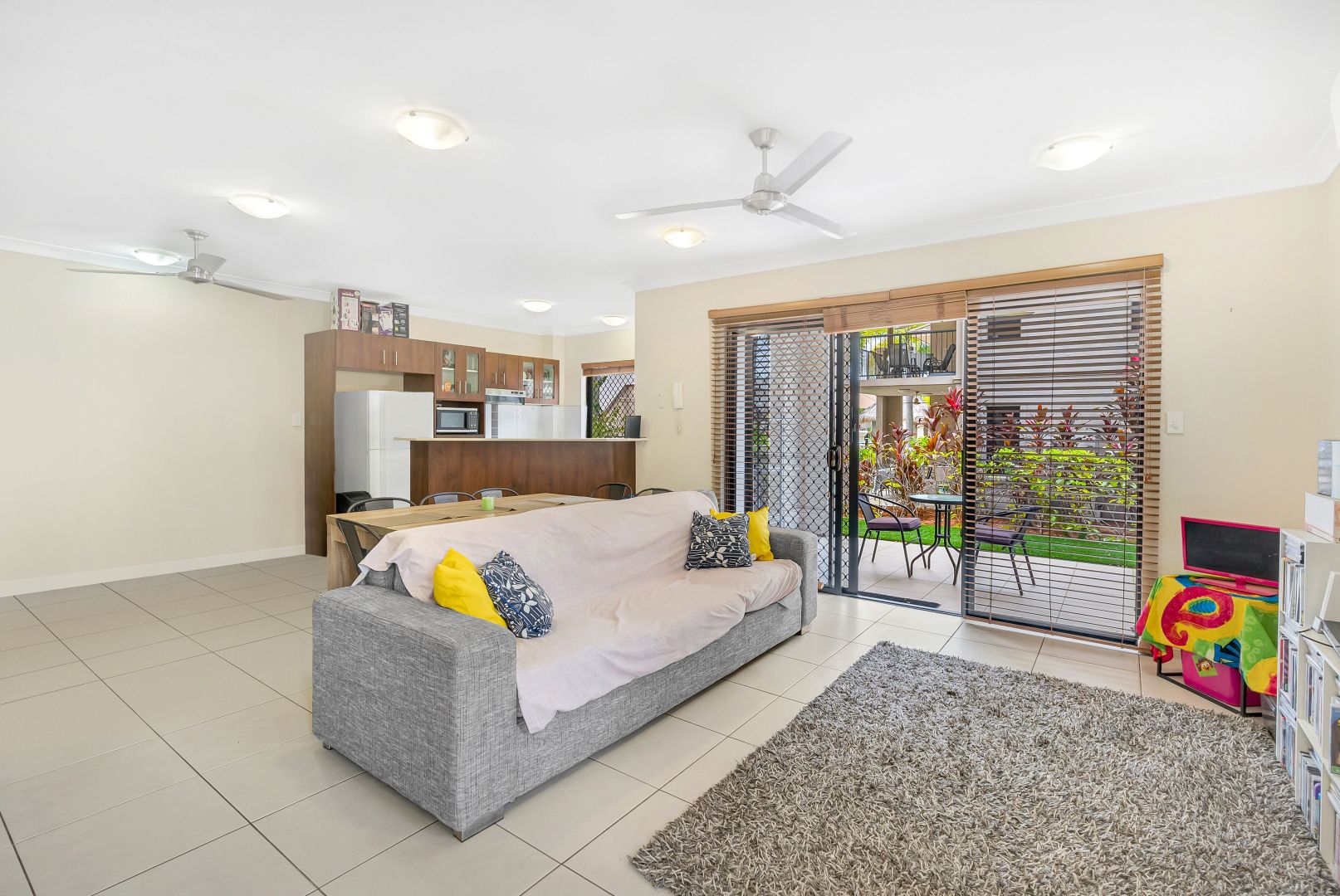 29/1-15 Robson Street, Mooroobool QLD 4870, Image 1