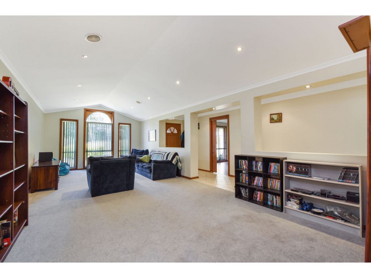 68 Fifth Avenue, Katoomba NSW 2780, Image 2