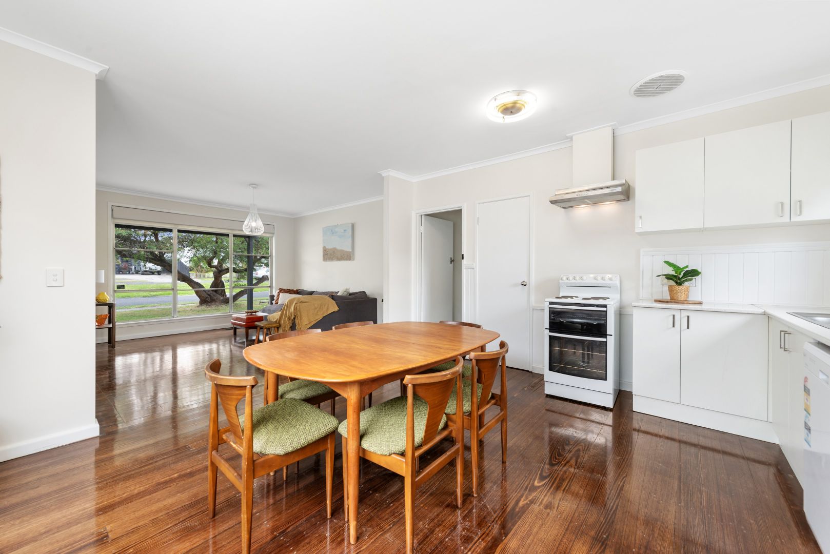 54 Junier St, Morwell VIC 3840, Image 2