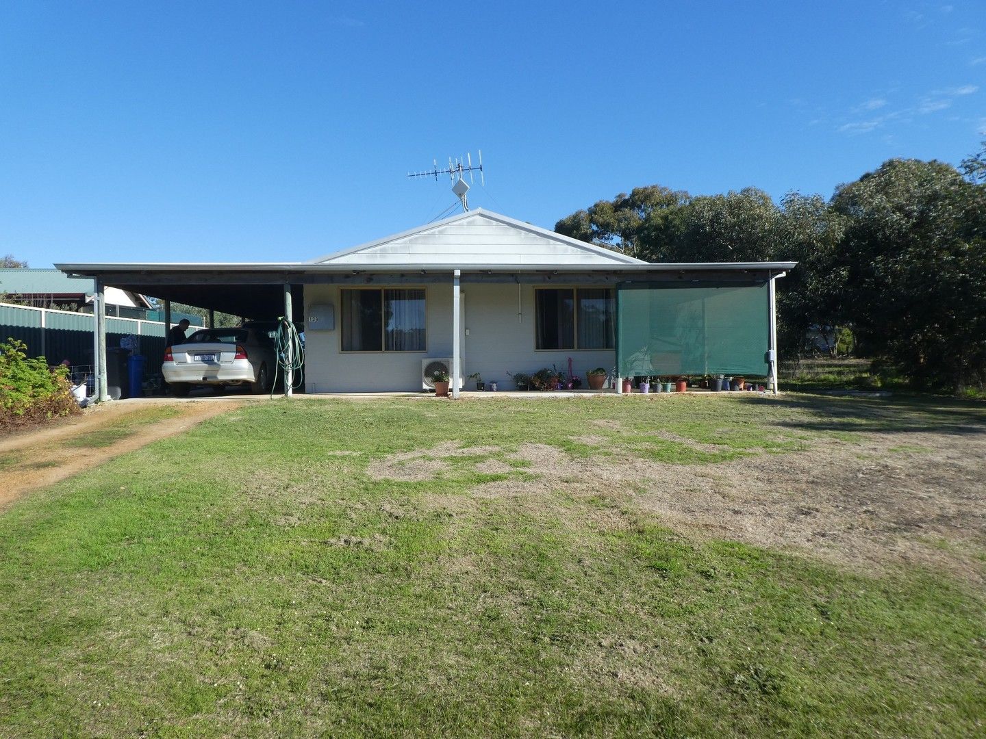 3 bedrooms House in 139 Second Avenue KENDENUP WA, 6323