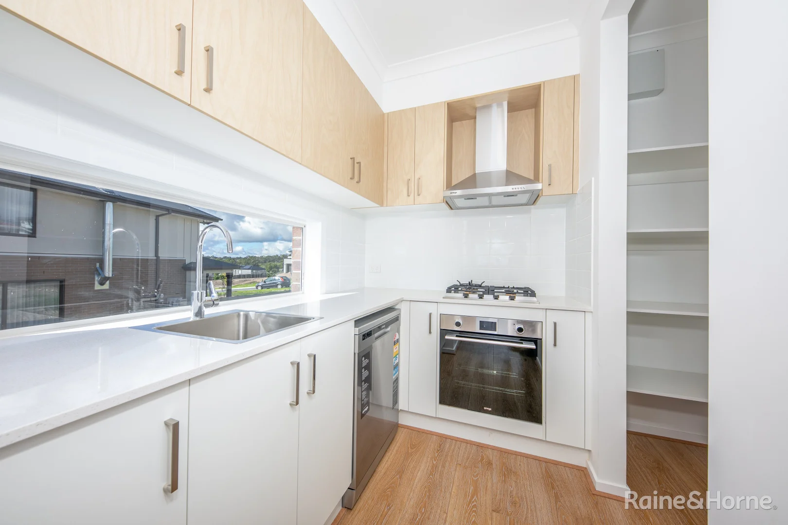 Additional image 4 of 132 Elizabeth Drive, Sunbury VIC 3429