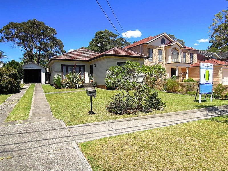 5 Tompson Rd, Revesby NSW 2212, Image 0