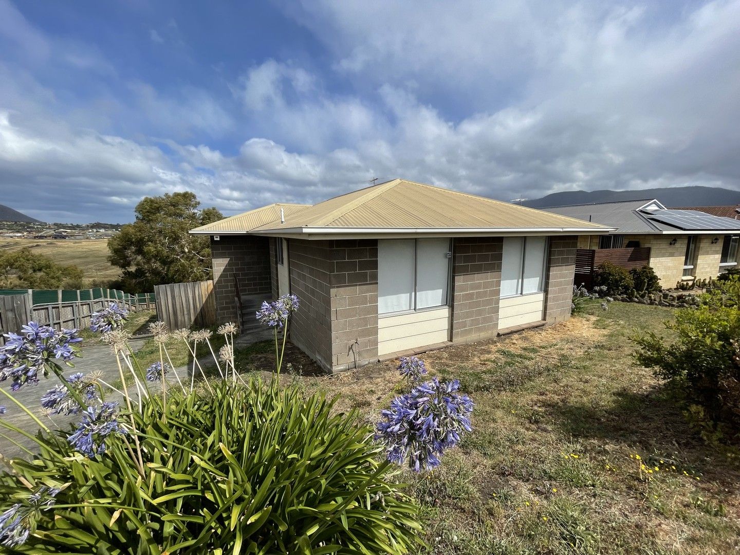 3 bedrooms House in 99 Lamprill Circle HERDSMANS COVE TAS, 7030