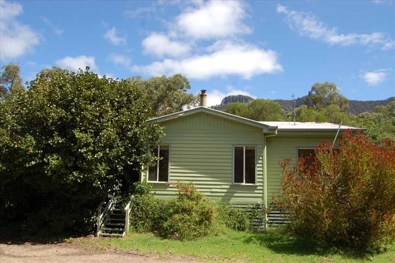 4 Sundial Ave Bellfield, Halls Gap VIC 3381, Image 0