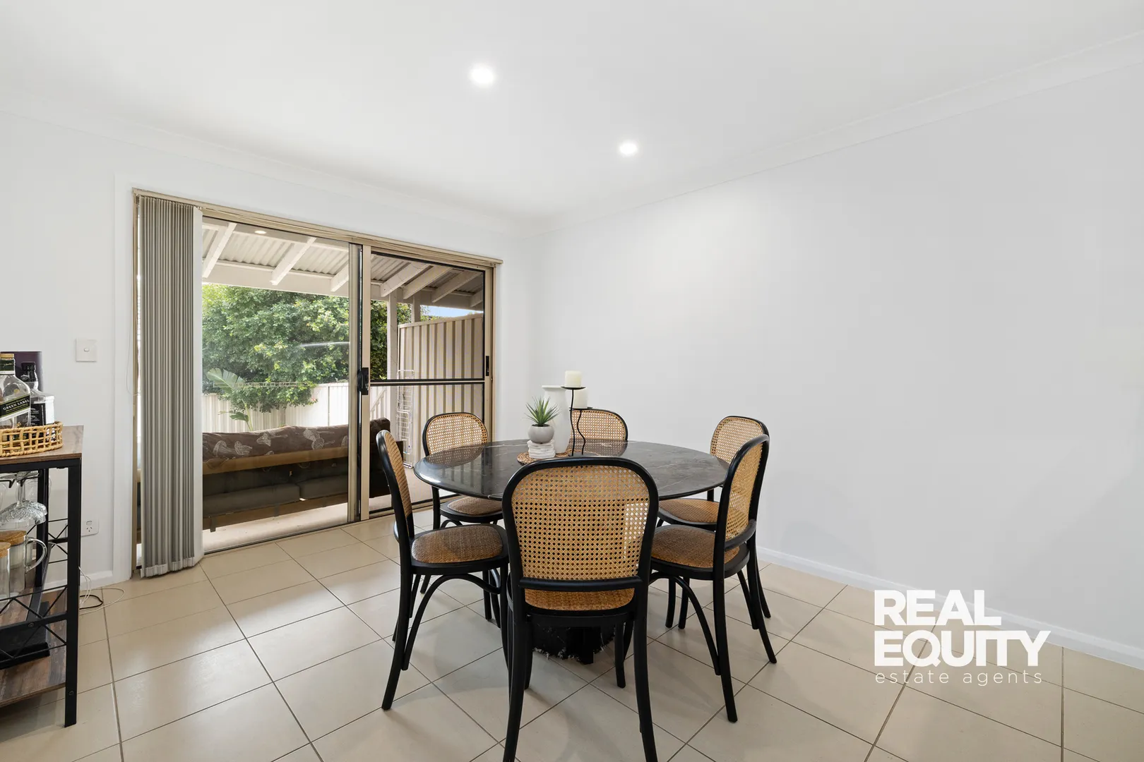 Modern & Extra Spacious Living - Skats 3