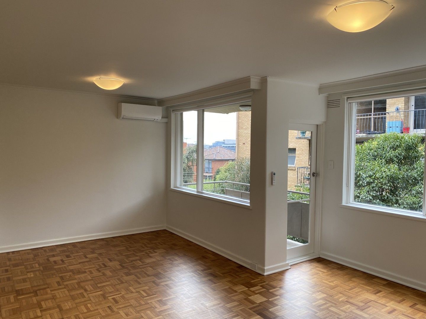 2 bedrooms Apartment / Unit / Flat in 4/2 Davidson Street SOUTH YARRA VIC, 3141