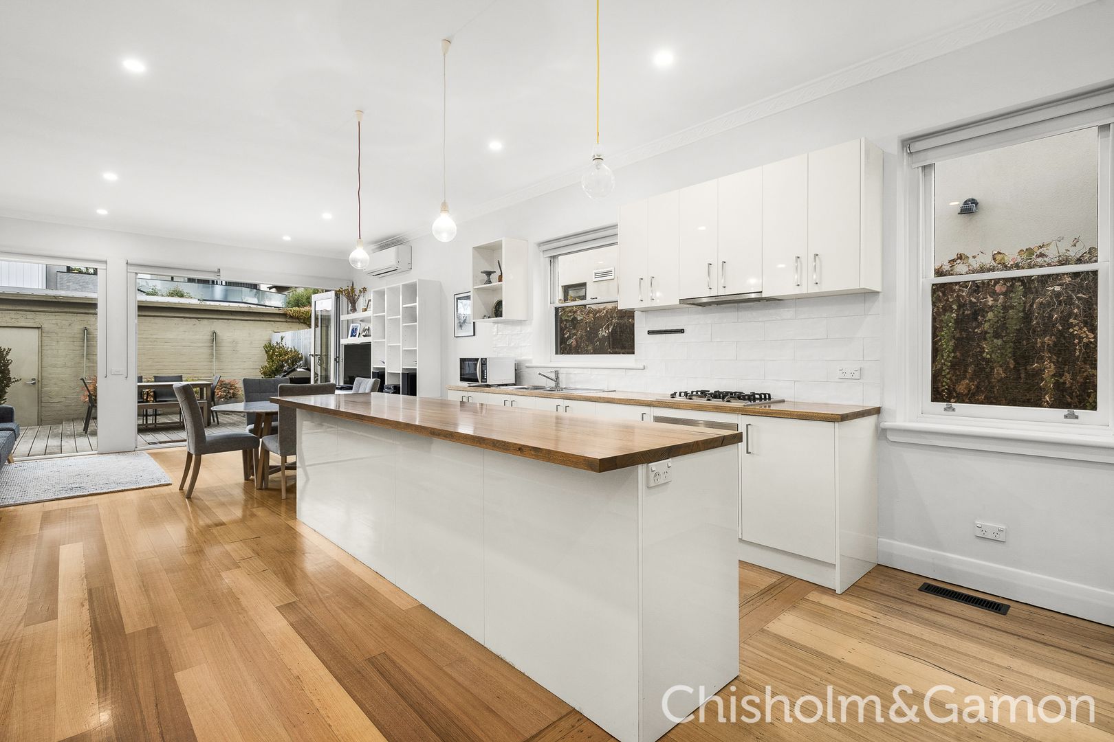 2/38 Pine Avenue, Elwood VIC 3184, Image 2