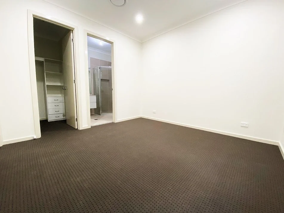 Additional image 9 of 92 Poulton Terrace, Campbelltown NSW 2560