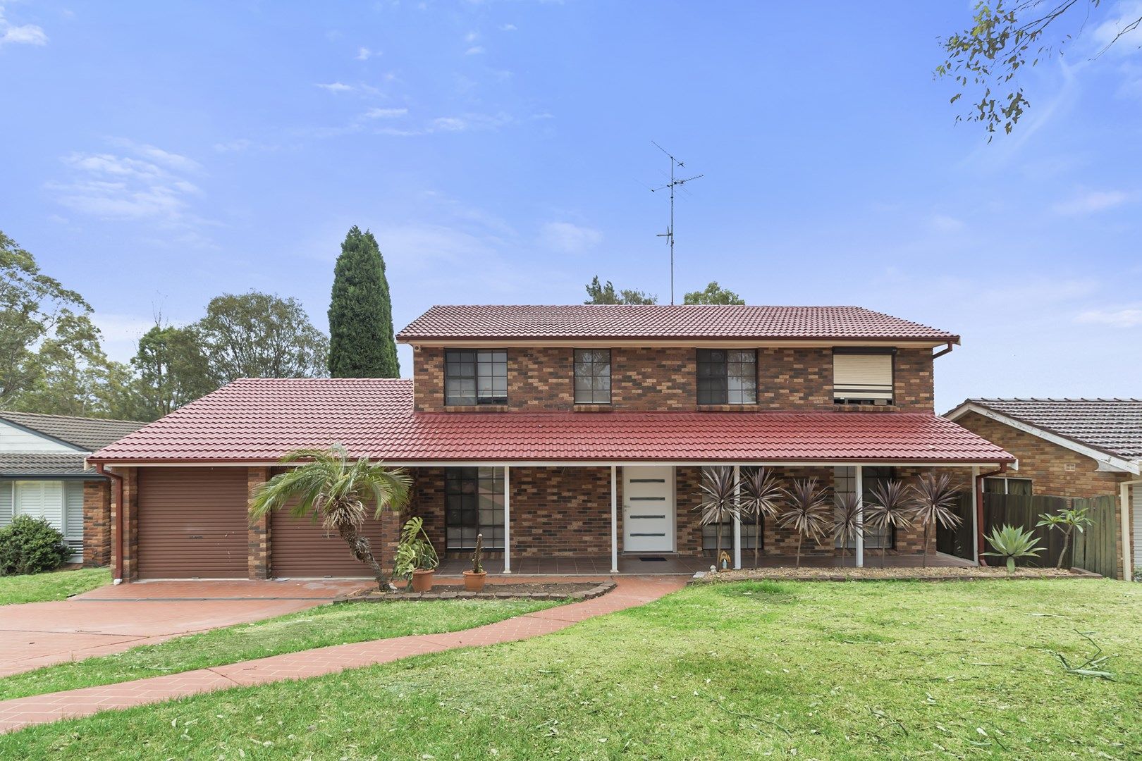 8 Derwent Place, Bossley Park NSW 2176, Image 0