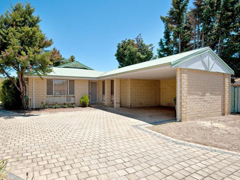 18A Noreatt Place, LEEMING WA 6149, Image 0