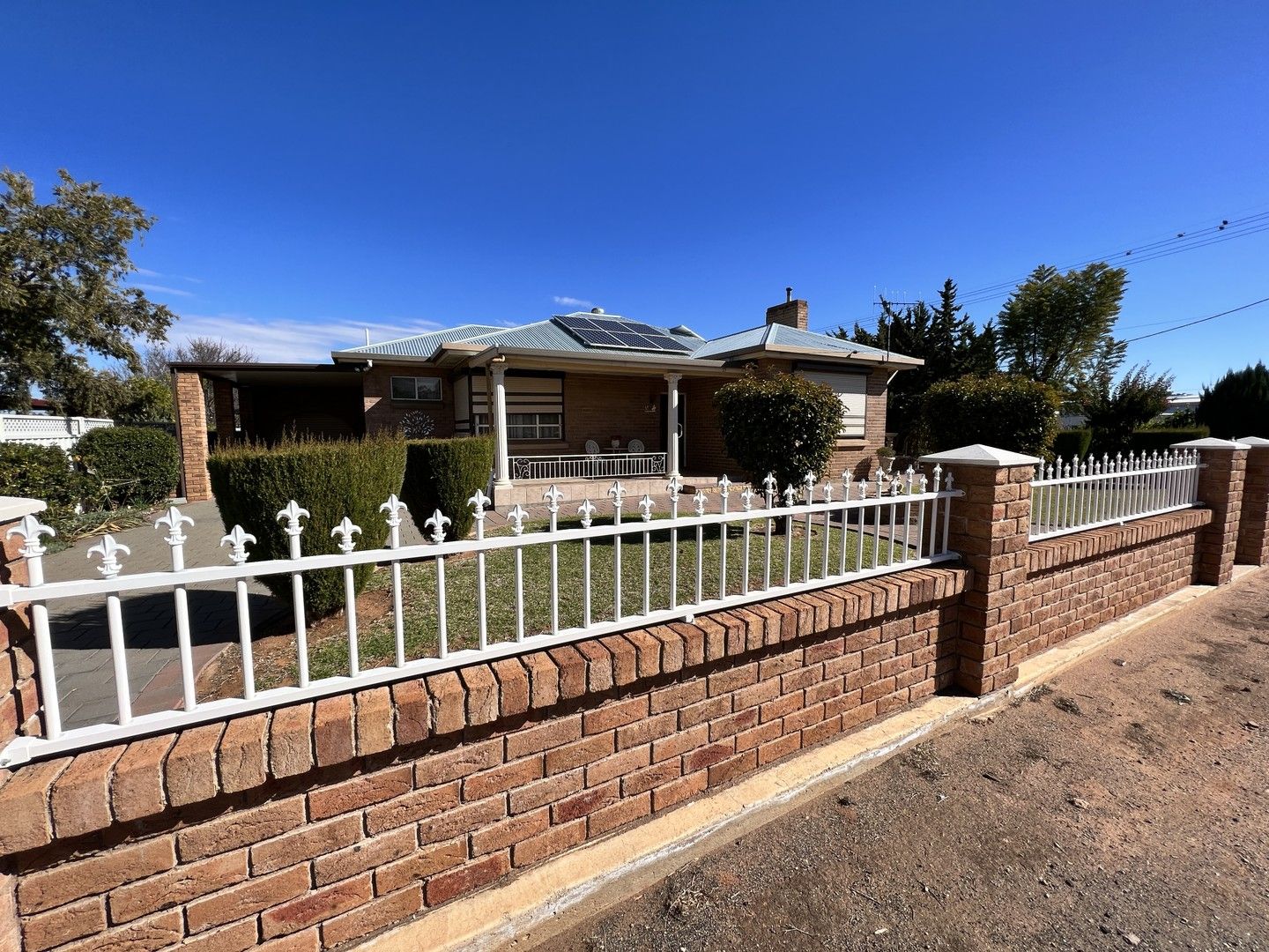 17 Picton Street, Broken Hill NSW 2880 Domain