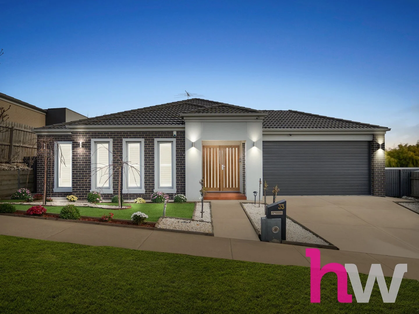 33 Grantham Drive, Highton VIC 3216