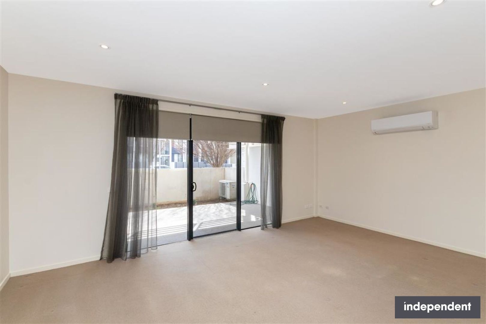 157/54 Eyre Street, Kingston ACT 2604, Image 2