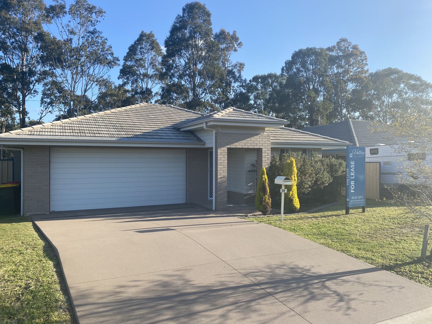 39 Trebbiano Drive, Cessnock NSW 2325, Image 2