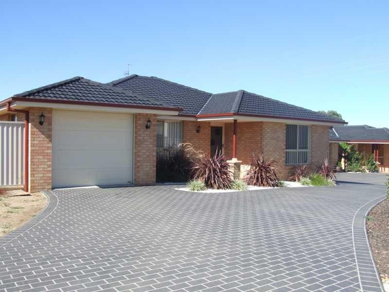 12A Ivory Place, TAMWORTH NSW 2340, Image 0