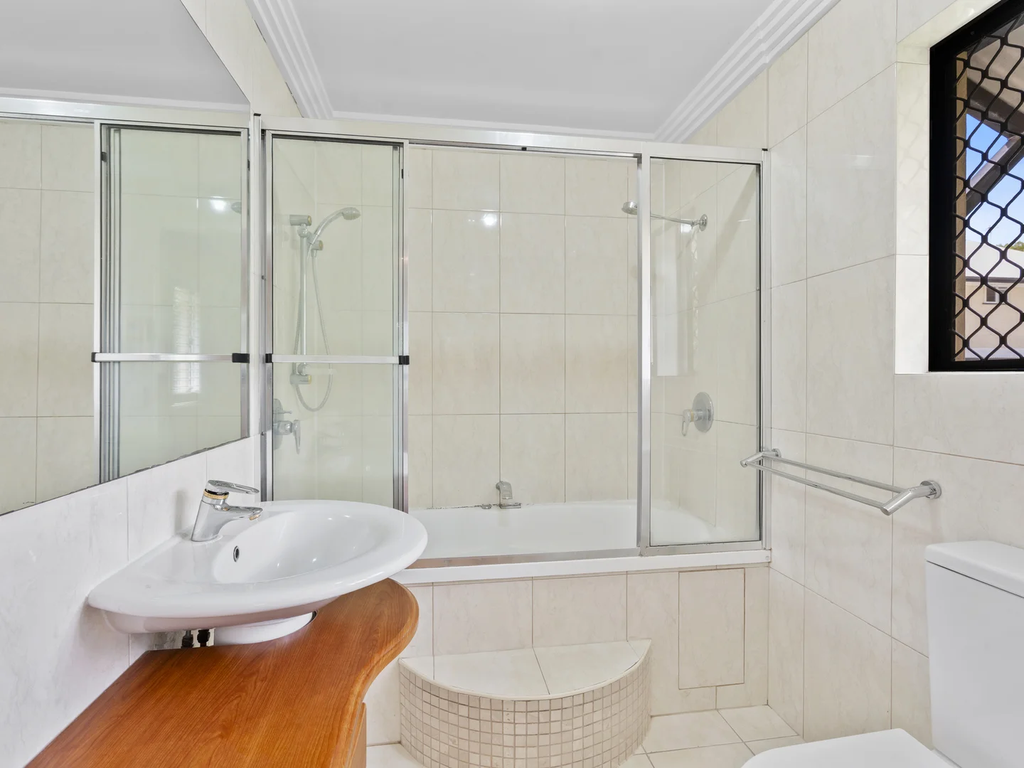 Additional image 8 of 7/136 Central Avenue, Indooroopilly QLD 4068