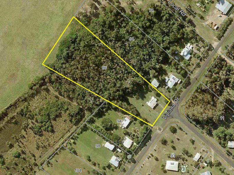 86 Vipiana Drive, Tully Heads QLD 4854, Image 2