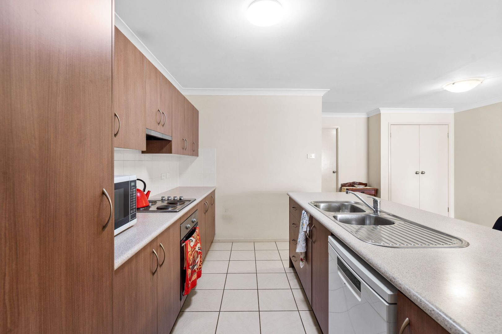 7/27-33 Eveleigh Court, Scone NSW 2337, Image 2