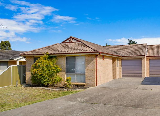 2/15 Fortinbras Close, Rosemeadow NSW 2560