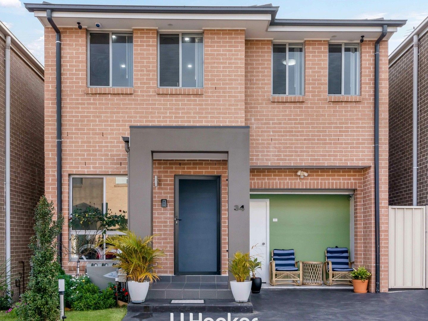 4 bedrooms Townhouse in 34 Ludhiana Glade SCHOFIELDS NSW, 2762