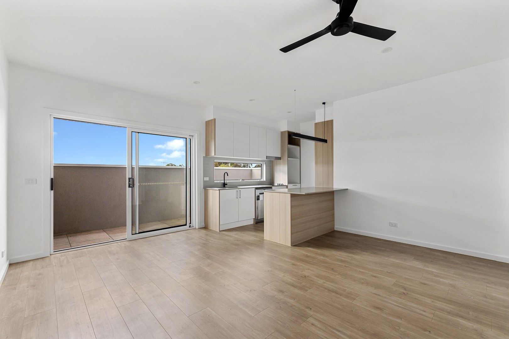2 bedrooms Townhouse in 3/18 Ibbottson Street WATSONIA VIC, 3087