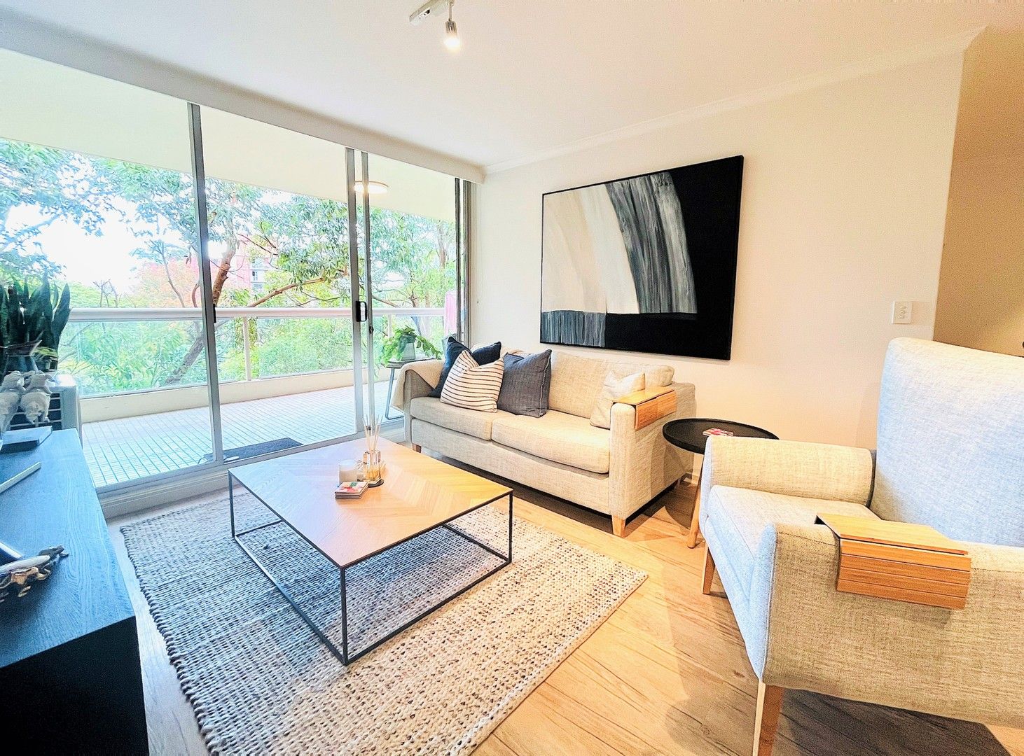 2 bedrooms Apartment / Unit / Flat in 503/29 Yeo Street NEUTRAL BAY NSW, 2089