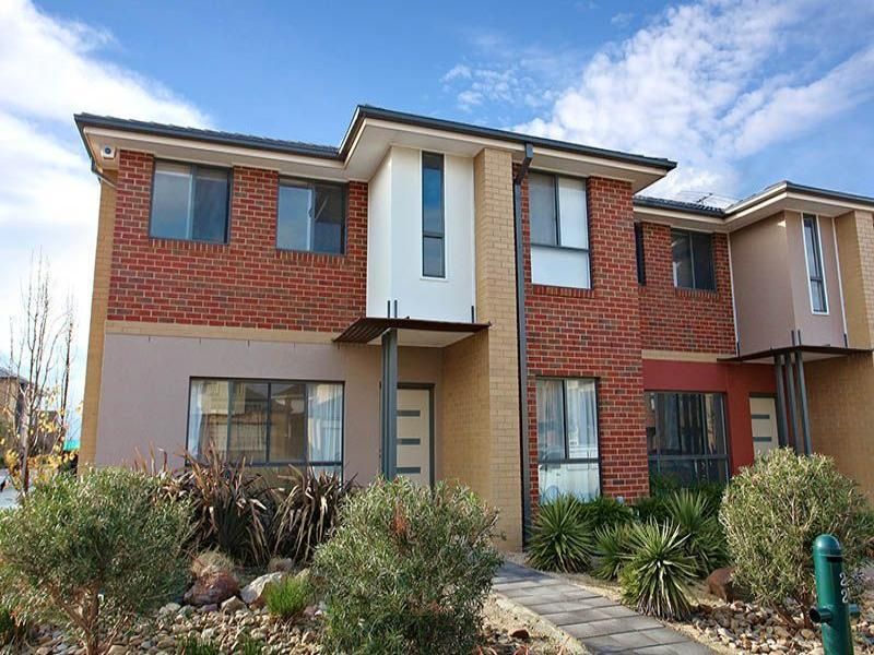 22 Eloura Circuit, TAYLORS HILL VIC 3037, Image 0