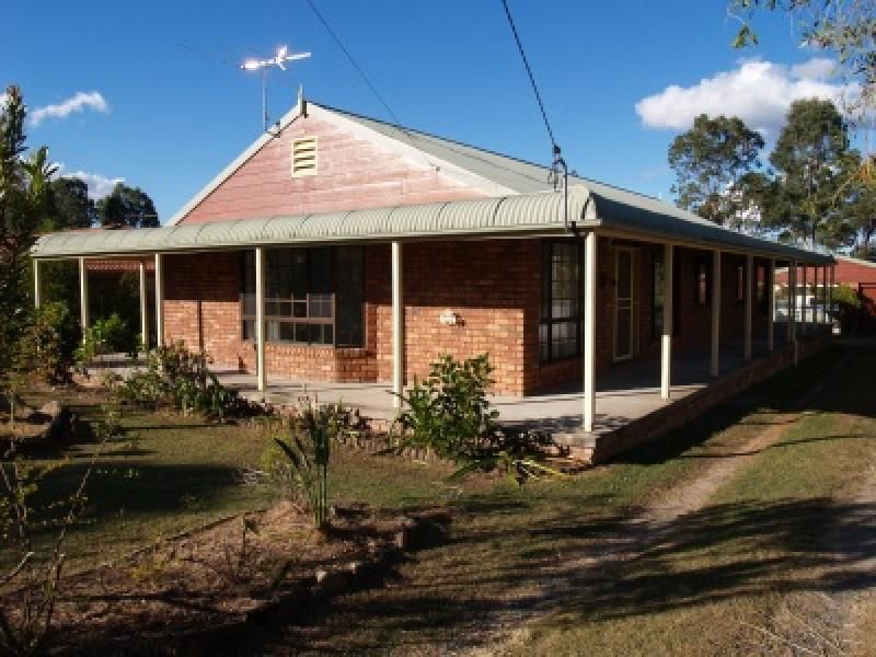 42 Lakkari Street, Coutts Crossing Property History & Address