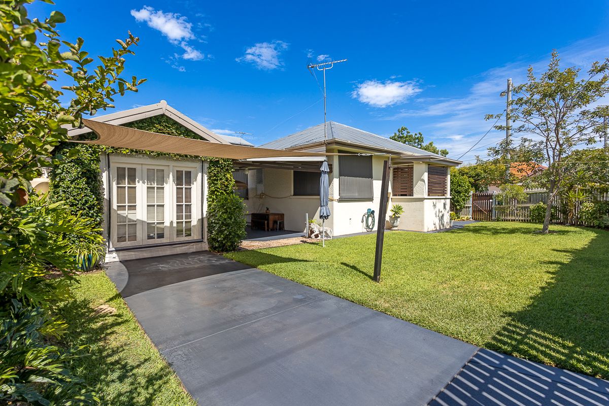 32 Osbourne Street, Scarborough QLD 4020, Image 0