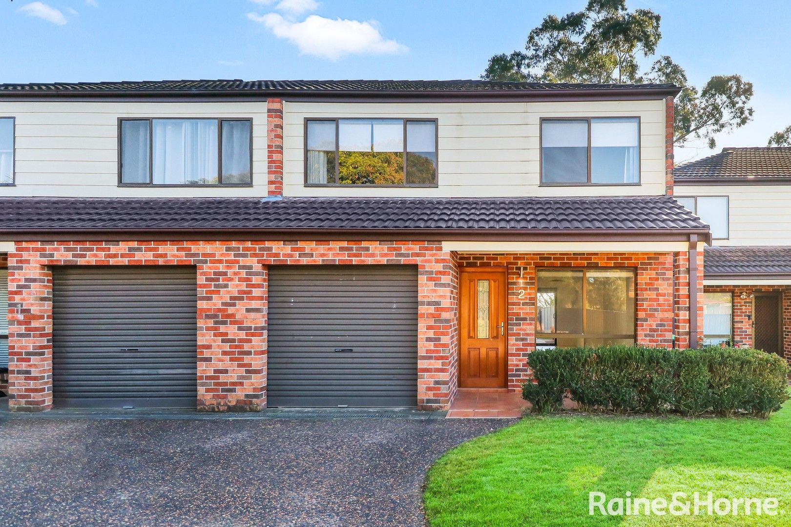 3 bedrooms House in 2/6-8 Mistletoe Avenue CLAREMONT MEADOWS NSW, 2747